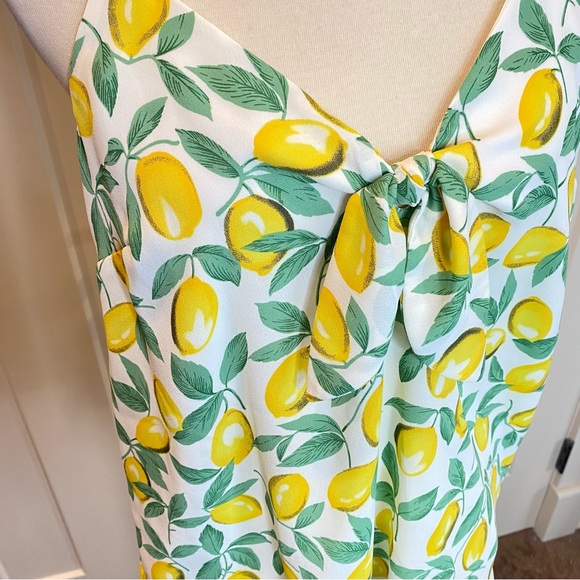 Lemon Off White LUSH Cami Blouse size medium - Picture 2 of 5